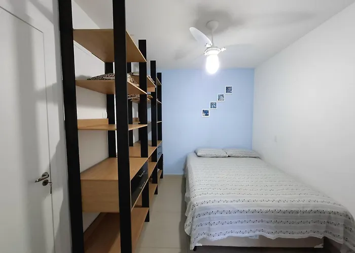 novo região central de Ubatuba, com churrasqueira e varanda, 2 vagas - Residencial Jathy NATAL E ANO NOVO LIVRE